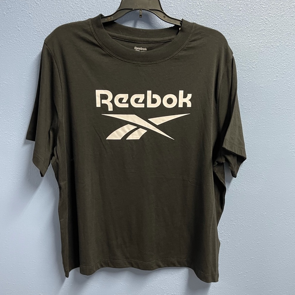 NWT! REEBOK CROP T-SHIRT LADIES SIZE 2X (22-24W)